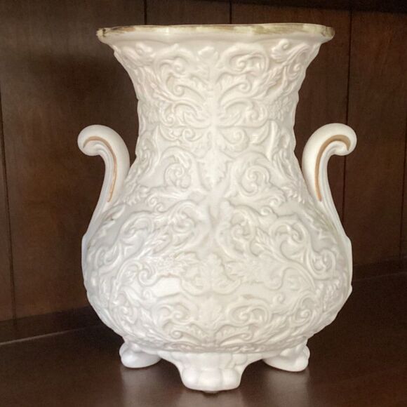 White Porcelain Vase Embossed Floral Roses Ribbon Gold Accents Elegant Decor - Picture 3 of 6